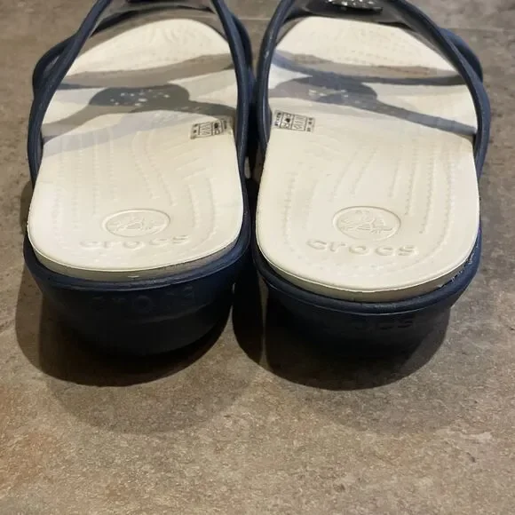 CROCS Sanrah Circle Slide Sandal Shoe Womens Size 7 Medallion Comfort Casual - Picture 6 of 13